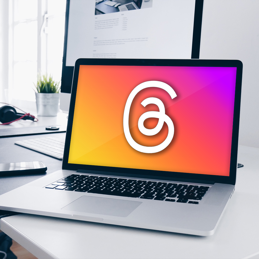 logotipo de threads en un portátil